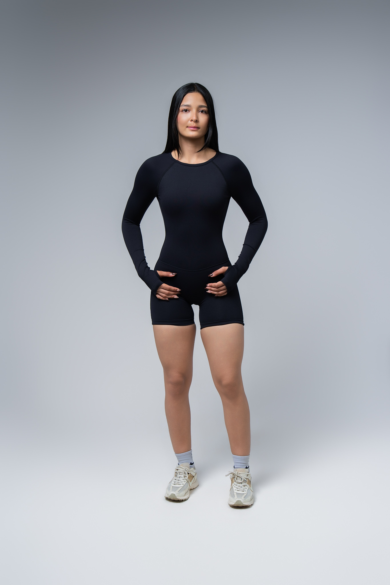 JUMPSUIT CURVE DEFINE